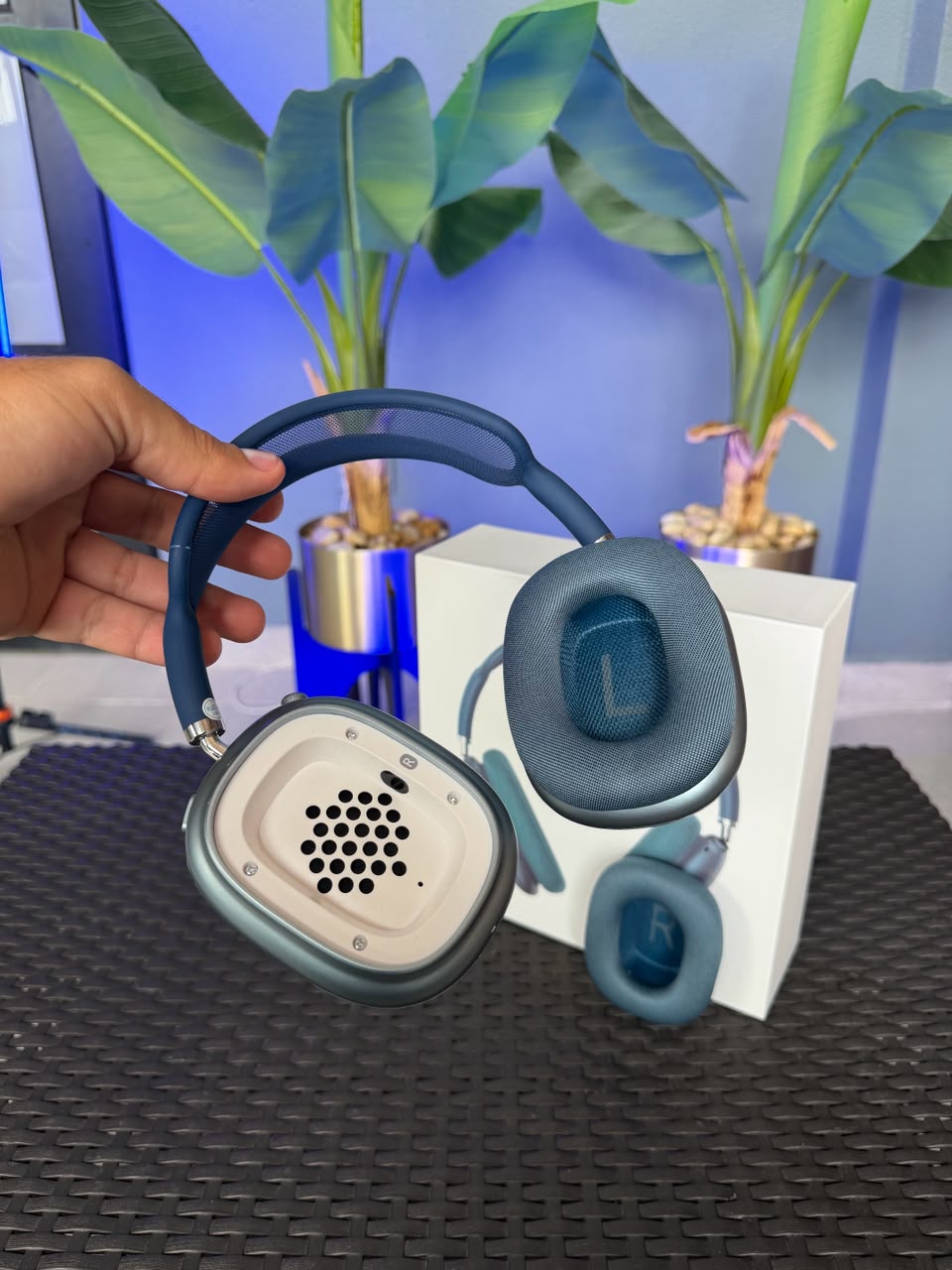 AirPods Max AAA